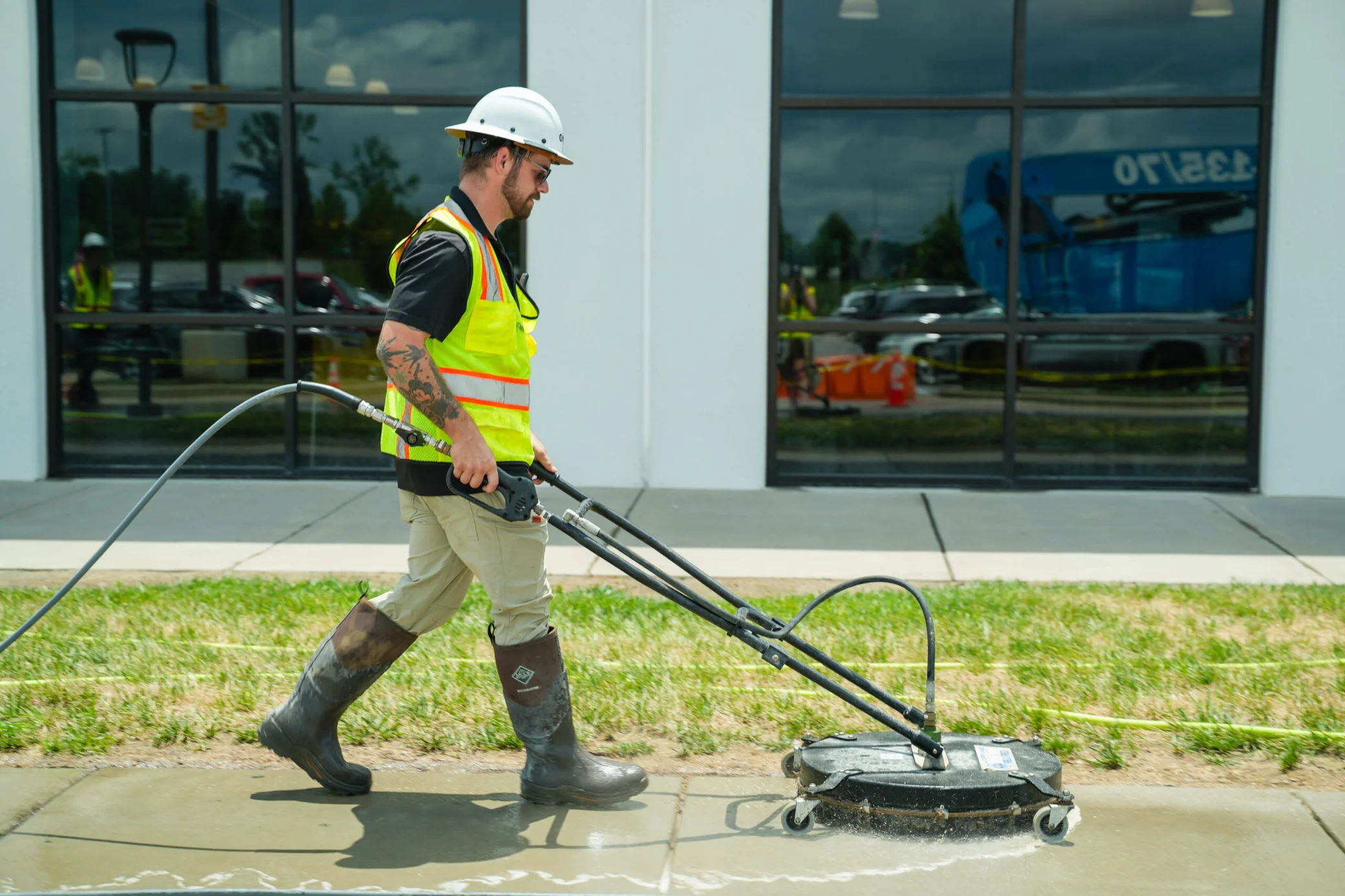 Exterior Pressure & Soft Washing