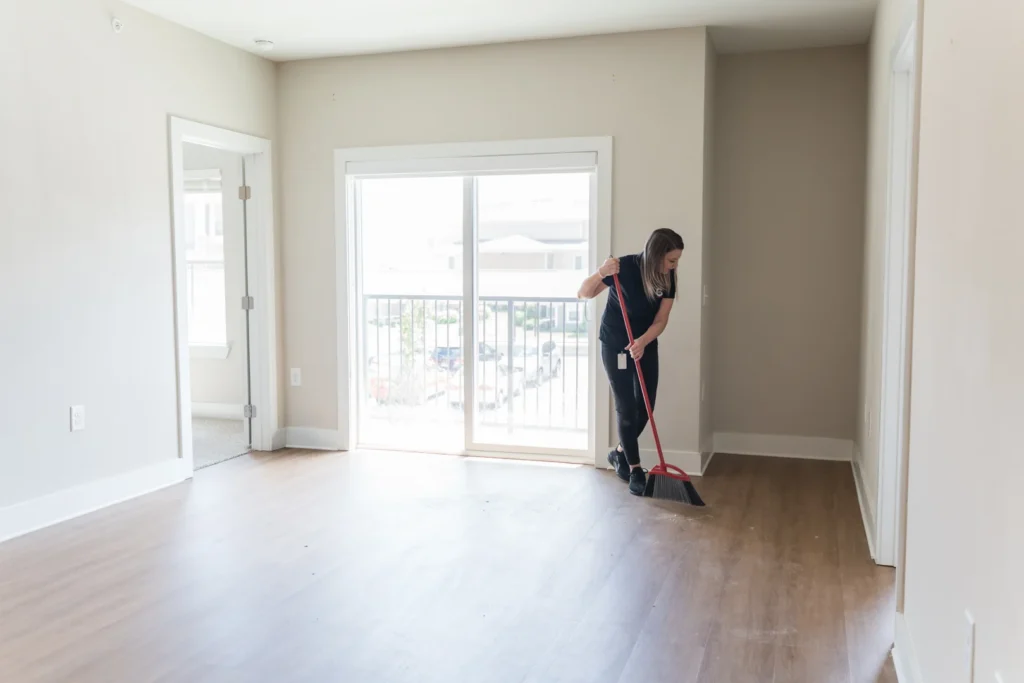 rental turnover service professional cleaning vacant apartment